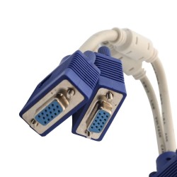 Adaptateur VGA M VERS 2 VGA F Réf   0108037